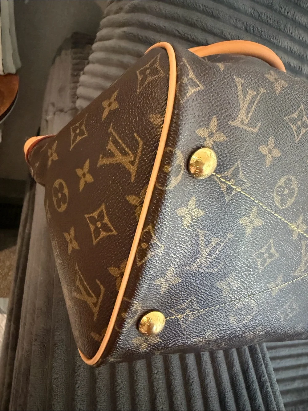 Louis Vuitton Tivoli GM